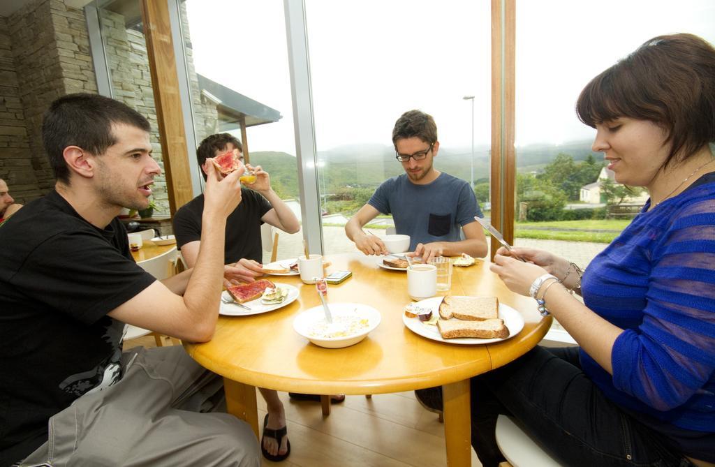 Errigal Youth Hostel Ґуідор Екстер'єр фото